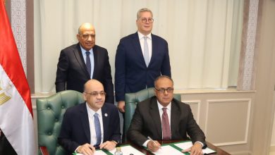 صورة وزيرا الكهرباء والبترول يشهدان توقيع بروتوكول تعاون بين هيئتي البترول والمواد النووية