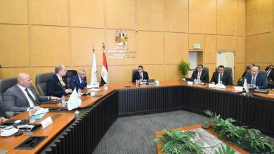 صورة وزير الإسكان يتابع موقف مشروع منطقة الأعمال المركزية بالعاصمة الجديدة