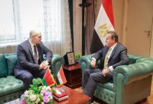 صورة وزير الصحة يؤكد عمق العلاقات المصرية البيلاروسية الوطيدة وتطورها المستمر بمختلف المجالات