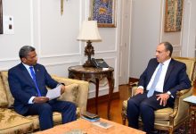صورة وزير الخارجية يلتقي وزير خارجية سيشل لبحث سبل تعزيز التعاون الثنائي