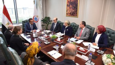 صورة وزير الصحة يلتقي وفد شركة «كلينيلاب» لبحث سبل التعاون في مراقبة مياه الشرب والصرف الصحي