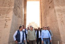 صورة وزير السياحة والآثار يتفقد مشروعات الترميم بعدد من المواقع الأثرية بالأقصر