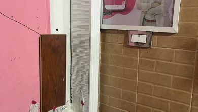 صورة “الصحة” تغلق مركزًا طبيًا غير مرخص وتضبط شخصًا ينتحل صفة طبيب