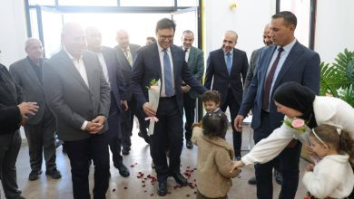 صورة وزير الثقافة ومحافظ القاهرة يتفقدان مكتبة «نون السحار 2» بزهراء المعادي تمهيدًا لافتتاحها قريبًا