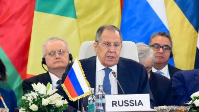 صورة لافروف : روسيا تولي أهمية خاصة لتنمية علاقات الصداقة والاحترام المتبادل مع الدول الأفريقية
