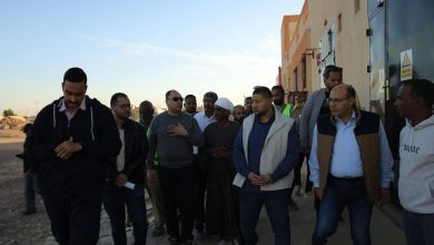 صورة رئيس هيئة تنمية الصعيد يقوم بجولة تفقدية لمشروعات الهيئة بمنطقة وادي كركر بمحافظة أسوان