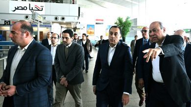 صورة مدبولي: تعليمات مشددة من الرئيس السيسي باتباع منظومة تشغيل متطورة بالمطارات