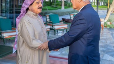 صورة العاهل البحريني يبحث مع أبو الغيط تطورات الأوضاع في المنطقة