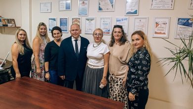 صورة زايتشيكوف يزور المدارس الروسية بالغردقة