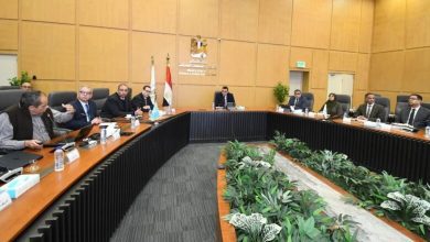 صورة الشربيني يستعرض خطط “سيتي إيدج” لتسويق بعض مشروعات هيئة المجتمعات العمرانية