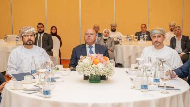 صورة “الوزير” : هناك العديد من الفرص الاستثمارية بالموانئ المصرية أمام الشركات العمانية