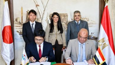 صورة توقيع الاتفاق التنفيذي لمنحة بقيمة مليار جنيه من الـ “جايكا” لتمويل بناء وتوريد سفينة الغوص DSV ضمن أسطول قناة السويس