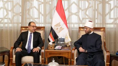 صورة وزيرا الأوقاف وقطاع الأعمال يبحثان تعزيز التعاون بمجالات المقاولات والتطوير العقاري والفنادق