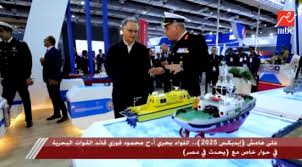 صورة قائد القوات البحرية : نقوم بتصنيع قاطرتين بإمكانيات عالية بقوة شد 190 طناً