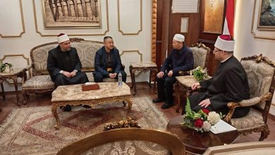 صورة مطار القاهرة يستقبل وفد الصين قبل انطلاق المؤتمر الدولي للشئون الإسلامية