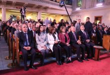 صورة محافظ القاهرة ينوب عن رئيس الوزراء في احتفال الطائفة الإنجيلية بعيد الميلاد المجيد