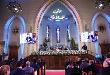 صورة رئيس الطائفة الإنجيلية: ميلاد السيد المسيح يقدّم نموذجًا لسلام يقوم على العدل وبناء الجسور بين البشر