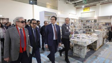 صورة وزير الثقافة يتفقد معرض القاهرة الدولي للكتاب في دورته الـ57