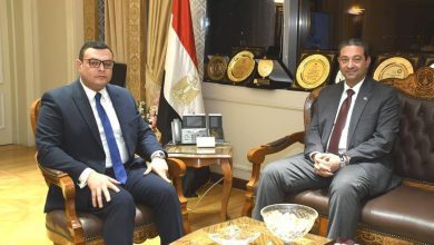 صورة وزير الإسكان يستقبل محافظ دمياط لبحث ملفات العمل المشترك وتعزيز أوجه التعاون