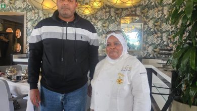 صورة خديجة بن سديرة… سفيرة الطبخ المغربي وصوت الأصالة في عالم الذوق