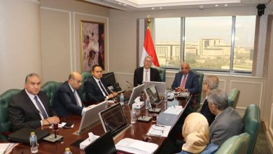 صورة وزيرا الكهرباء والبترول يبحثان خطة العمل المشترك، وتوفير الوقود المكافئ لتأمين التغذية الكهربائية