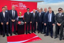 صورة مطار القاهرة الدولي يستقبل النسخة الأصلية من كأس العالم