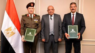 صورة ” إدارة الإشارة” للقوات المسلحة توقع بروتوكول تعاون مع وزارة الكهرباء والطاقة المتجددة