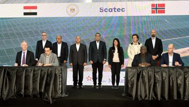 صورة مدبولي يشهد توقيع اتفاقيات التمويل المبدئية لمشروع «ڤالي للطاقة المستدامة – Energy Valley» بشركة ” سكاتك النرويجية ” باستثمارات 1.8 مليار دولار أمريكي