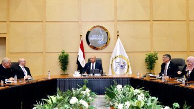 صورة كامل الوزير يبحث تطوير مرافق منطقتي أبو رواش وكوم أبو راضي الصناعية