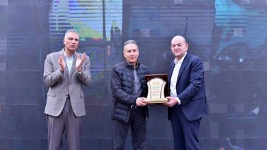 صورة البنك الأهلي المصري يُسلم وحدات سكنية ومشروعات صغيرة للمستفيدين بمحافظة أسوان