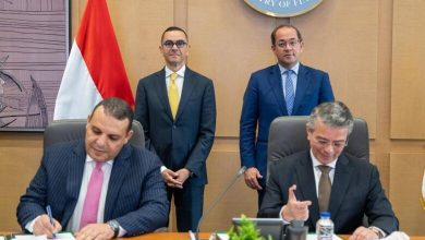 صورة وزيرا المالية والاستثمار يشهدان توقيع بروتوكول تعاون بين “الجمارك” و “التمثيل التجاري”