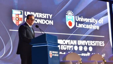 صورة وزير الصحة يشهد تخريج الدفعة الأولى من الجامعة الأوروبية في مصر