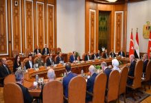 صورة الرئيس السيسي يشارك  ونظيره التركي في الجلسة الختامية لمنتدى الأعمال المصري – التركي