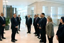 صورة رئيس الوزراء يشكر  الموظفين بجميع قطاعات مجلس الوزراء