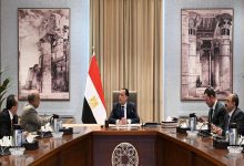 صورة رئيس الوزراء يتابع مع وزير الكهرباء مستجدات العمل في الملفات المهمة