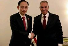 صورة وزير الخارجية يشيد بالعلاقات الثنائية مع فيتنام