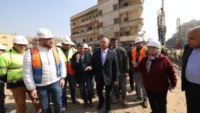 صورة وزير النقل يتفقد محطة الملك الصالح بالمرحلة الأولى للخط الرابع للمترو لمتابعة معالجة هبوط مبنى مجاور