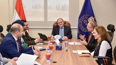 صورة رئيس هيئة الدواء  يبحث مع ممثلي شركة «إيبيكو» تعزيز التعاون وتوطين الصناعات الدوائية المتطورة