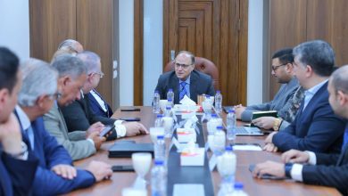 صورة رئيس هيئة الدواء يعقد اجتماعا مع ” صناعة الدواء”  لمناقشة قرار تجديد الاشتراطات الفنية للمصانع