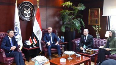 صورة – الجوسقي: نستهدف جذب استثمارات سنغافورية نوعية في القطاعات الاستراتيجية