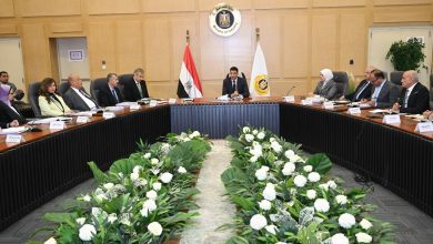 صورة وزير الصناعة يترأس” إدارة مركز تحديث الصناعة “لإطلاق مرحلة جديدة ترتكز على الابتكار والاستدامة