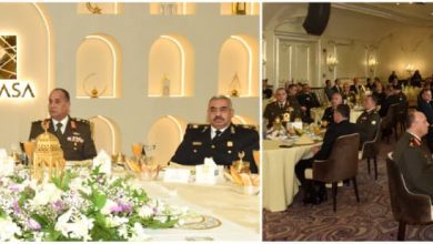 صورة وزيرا الدفاع والداخلية يشهدان حفل إفطار بمناسبة شهر رمضان