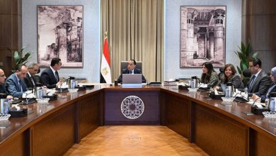 صورة رئيس الوزراء يناقش مبادرة مشاركة القطاع الخاص تنفيذ الإسكان الاجتماعي