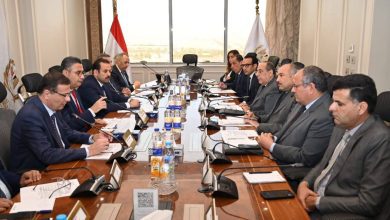 صورة وزيرا التموين والزراعة ورئيس جهاز مستقبل مصر يبحثون مستقبل صناعة السكر وتطويرها