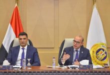 صورة وزيرا الاستثمار والصناعة يعقدان اجتماعًا موسعًا مع المجالس التصديرية