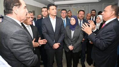 صورة وزير الصناعة : تقديم كافة أشكال الدعم للمصانع المصرية لرفع نسبة المكون المحلي