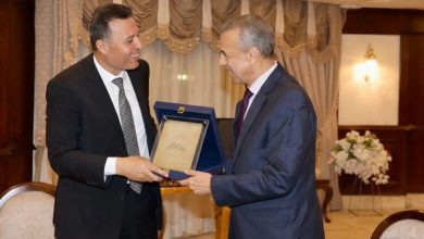 صورة تسليم وتسلم مهام رئاسة الجهاز المركزي للتعبئة العامة والإحصاء