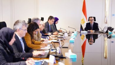 صورة وزير التخطيط يبحث تعزيز الشراكة الاستراتيجية مع البنك الدولي