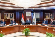 صورة محافظ المركزي يبحث مع وزير التخطيط أطر التنسيق بين السياسات النقدية والاقتصادية