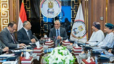 صورة وزير الإنتاج الحربي يبحث التعاون مع سلطنة عمان في عدة مجالات مختلفة